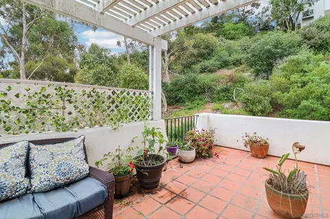 8358 Gilman Dr, La Jolla, CA 92037 photo 32