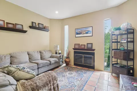 8358 Gilman Dr, La Jolla, CA 92037 photo 8