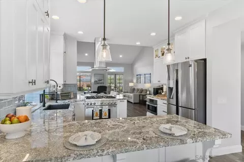 16263 Via Embeleso, San Diego, CA 92128