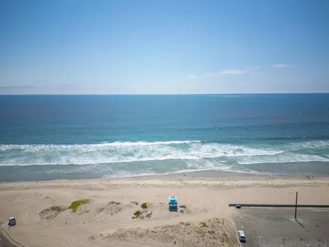 54 Half Moon Bnd, Coronado, CA 92118