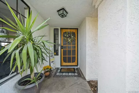 Entry Way - 1534 Apache Dr #A, Chula Vista, CA 91910 photo 1 of 1