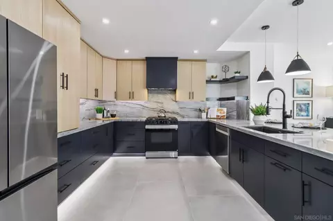 8560 Sunrise Ave, La Mesa, CA 91941