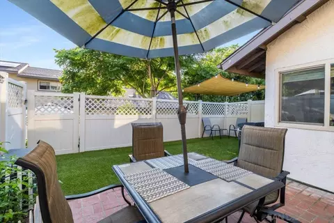 Exterior - 220 Eveningside Gln, Escondido, CA 92026 photo 5 of 8