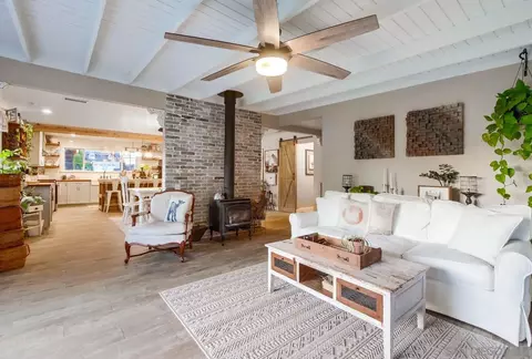 Living - 17048 Handlebar Rd, Ramona, CA 92065 photo 2 of 8