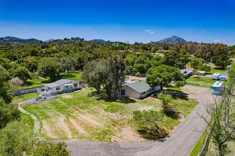 View/Area - 17048 Handlebar Rd, Ramona, CA 92065 photo 2 of 4