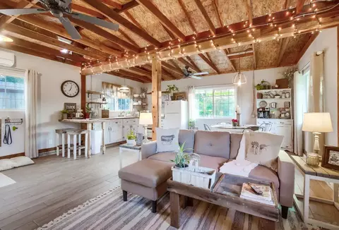 Living - 17048 Handlebar Rd, Ramona, CA 92065 photo 5 of 8