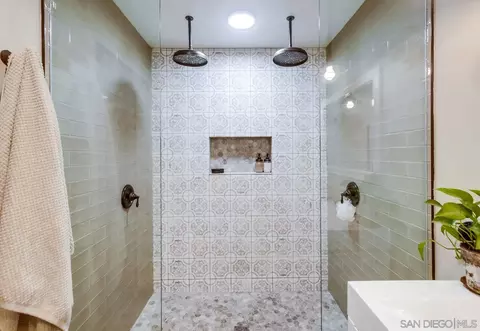 Bath - 17048 Handlebar Rd, Ramona, CA 92065 photo 4 of 7