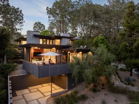 Exterior - 404 Pine Needles, Del Mar, CA 92014 photo 10 of 17