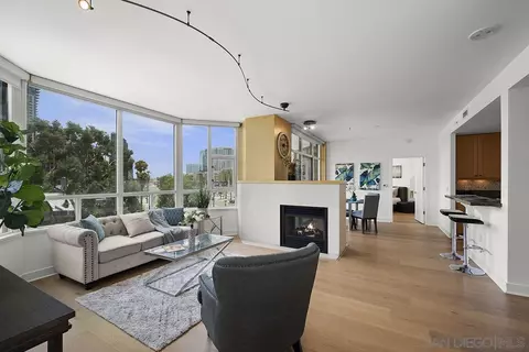 700 W Harbor Dr #402, San Diego, CA 92101