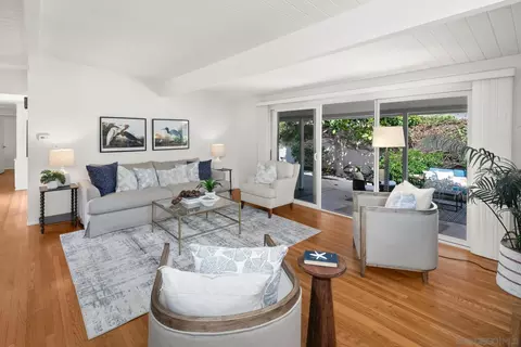 Living - 661 Balboa Ave, Coronado, CA 92118 photo 3 of 4