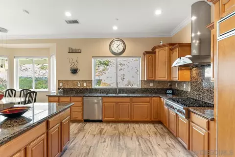 Kitchen - 246 Yucca Rd, Fallbrook, CA 92028 photo 2 of 9