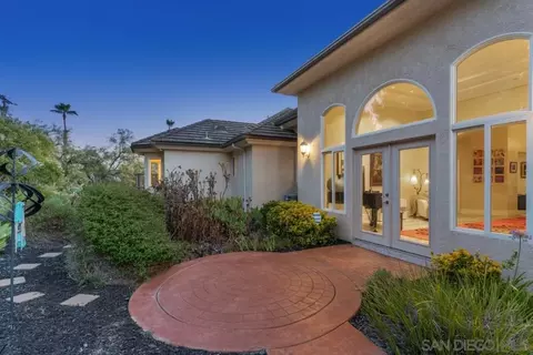 Exterior - 246 Yucca Rd, Fallbrook, CA 92028 photo 2 of 11