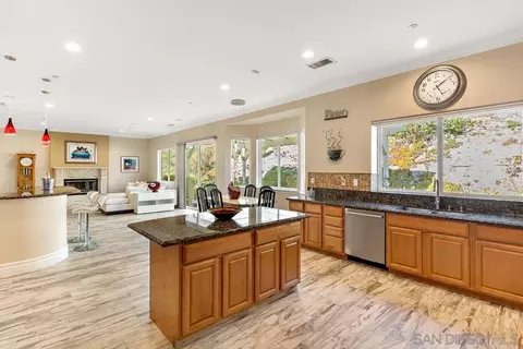 Kitchen - 246 Yucca Rd, Fallbrook, CA 92028 photo 3 of 9