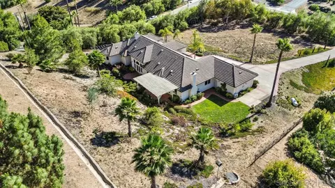 View/Area - 246 Yucca Rd, Fallbrook, CA 92028 photo 6 of 7