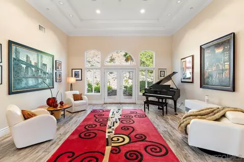 Living - 246 Yucca Rd, Fallbrook, CA 92028 photo 3 of 6