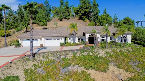 Exterior - 246 Yucca Rd, Fallbrook, CA 92028 photo 11 of 11