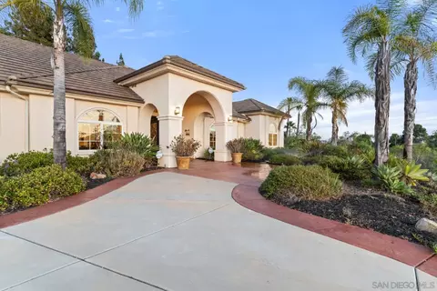 Exterior - 246 Yucca Rd, Fallbrook, CA 92028 photo 1 of 11