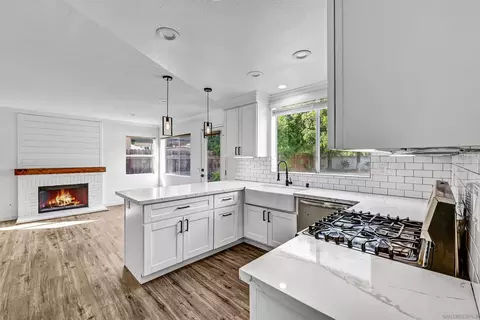 4871 Seascape Dr, Oceanside, CA 92057 photo 4