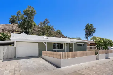 477 Meadowbrook Dr, San Diego, CA 92114