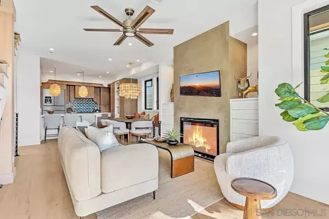 Living - 847 G Ave, Coronado, CA 92118 photo 2 of 2
