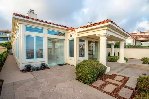 Exterior - 1327 Caminito Batea, La Jolla, CA 92037 photo 5 of 9