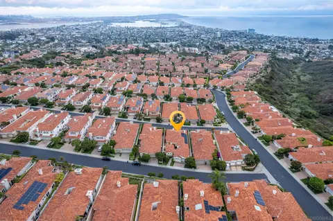 View/Area - 1327 Caminito Batea, La Jolla, CA 92037 photo 7 of 7
