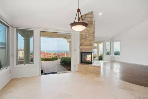 Living - 1327 Caminito Batea, La Jolla, CA 92037 photo 3 of 7