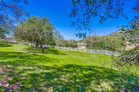 Exterior - 1335 Horsemill Rd, El Cajon, CA 92021 photo 18 of 20