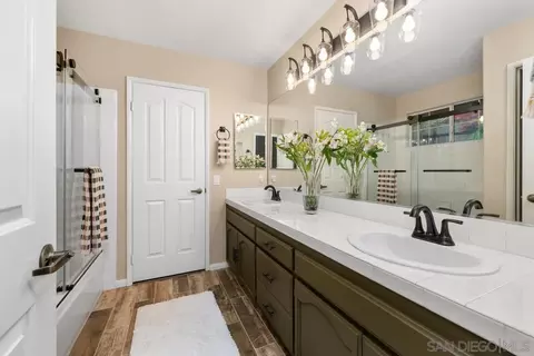 Bath - 1335 Horsemill Rd, El Cajon, CA 92021 photo 3 of 3