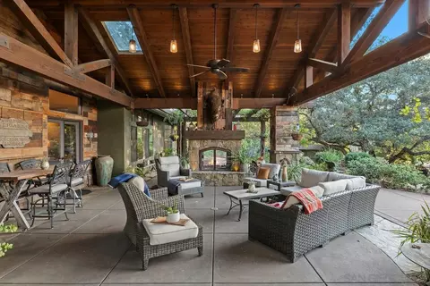 1335 Horsemill Rd, El Cajon, CA 92021