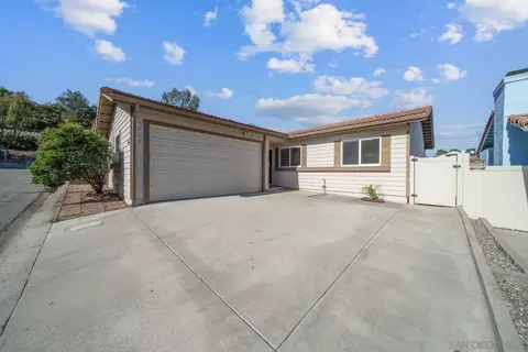8406 Happy Way, El Cajon, CA 92021 photo 4
