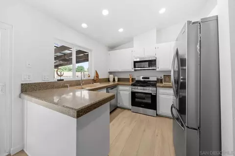 8406 Happy Way, El Cajon, CA 92021 photo 9