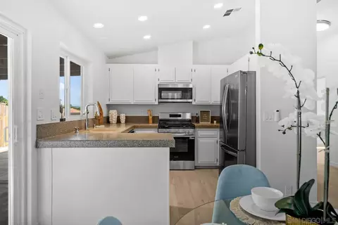 8406 Happy Way, El Cajon, CA 92021 photo 6