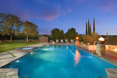 Exterior - 38408 Mesa Rd, Temecula, CA 92592 photo 6 of 17