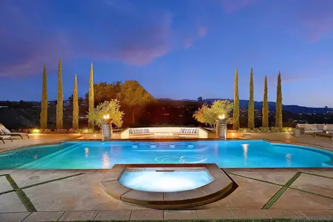 Exterior - 38408 Mesa Rd, Temecula, CA 92592 photo 3 of 17