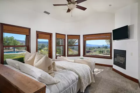 Bedroom - 38408 Mesa Rd, Temecula, CA 92592 photo 1 of 7