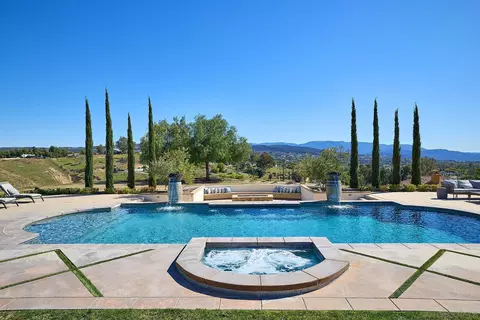 Exterior - 38408 Mesa Rd, Temecula, CA 92592 photo 10 of 17