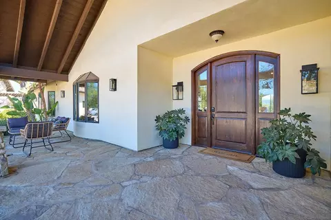 Exterior - 38408 Mesa Rd, Temecula, CA 92592 photo 4 of 17
