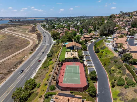 10113 Fairhill Dr, Spring Valley, CA 91977 photo 17