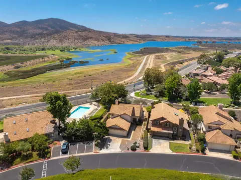 10113 Fairhill Dr, Spring Valley, CA 91977 photo 18
