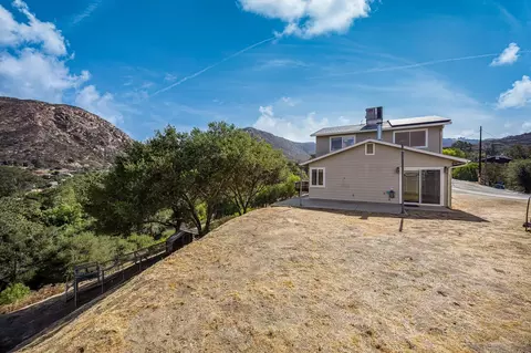 Exterior - 115 Summit Ln, El Cajon, CA 92019 photo 5 of 11