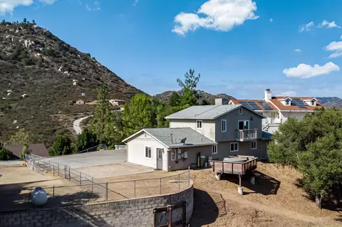 Exterior - 115 Summit Ln, El Cajon, CA 92019 photo 9 of 11
