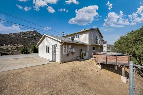 Exterior - 115 Summit Ln, El Cajon, CA 92019 photo 8 of 11