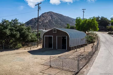 Exterior - 115 Summit Ln, El Cajon, CA 92019 photo 10 of 11