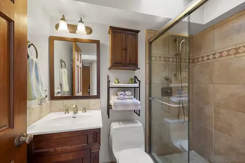 Bath - 356 Prospect St #N3, La Jolla, CA 92037 photo 4 of 4