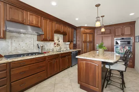 Kitchen - 3 Aruba Bnd, Coronado, CA 92118 photo 5 of 7