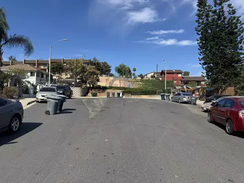 918 E 3rd Ave, Escondido, CA 92025 photo 2
