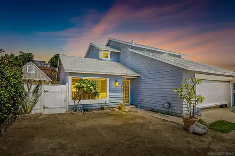 10129 E Glendon Cir, Santee, CA 92071