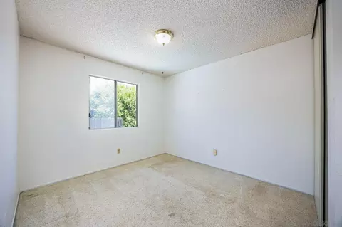 Bedroom - 10129 E Glendon Cir, Santee, CA 92071 photo 6 of 11
