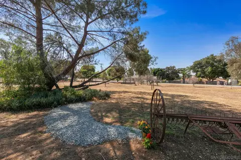 Exterior - 539 Steffy Rd, Ramona, CA 92065 photo 9 of 17